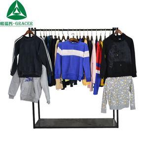 澳大利亚使用女性服装包100千克二手服装，包括连帽衫和其他物品 - Product Image 2