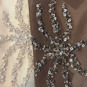 Tela de Chifón con Lentejuelas y Bordado de Fuegos Artificiales en Color Marrón Albaricoque y Negro con Efecto Brillante de Puntada Aleatoria 3D para Vestidos de Verano y Primavera - Product Image 3