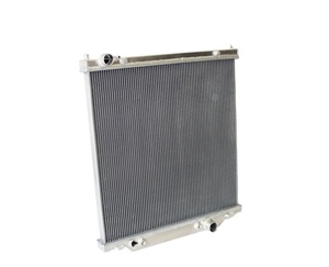Radiador de aluminio automotriz para coche, radiador de aluminio Adecuado para Ford F250 F350 F450 F550 Powerstrok Turbo Diesel 6.0L AT/MT, el mejor precio - Product Image 1