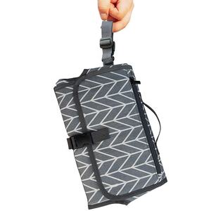 Almohadilla de cambio portátil impermeable de viaje para recién nacido con dosel, bolsa de almacenamiento multiusos - Product Image 4