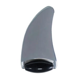 Rodillo Facial en Forma de Cuerno de Carnero de Aleación de Zinc y Obsidiana - Product Image 1
