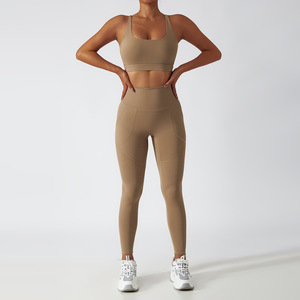 Ropa de Yoga Ecológica y Sostenible, Ropa Deportiva con Logotipo Personalizado, Tejido de Poliéster Reciclado, Conjunto de Yoga Deportivo - Product Image 3