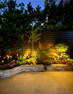Guirlande lumineuse LED de Noël fantaisie - Couleurs personnalisables et indice de protection IP65 pour décorations extérieures de festivals et commerciales - Product Image 1