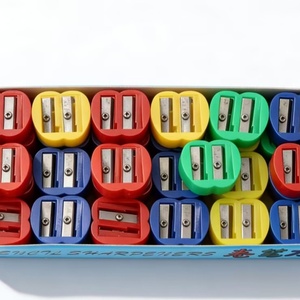 Offre Spéciale : Mini Taille-Crayon Manuel en Forme de Pomme, Léger et Portable, Couleurs Assorties pour l'École, la Salle de Classe et les Cadeaux de Fête - Product Image 4