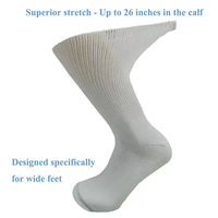 Chaussettes Diabétiques Courtes Athlétiques Blanches Extra Larges en Coton Tricoté Sur Mesure 108N à Revers Non Élastiqué pour Hôpital, Écologiques
