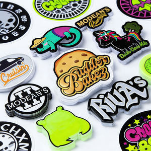 Groothandel op maat gemaakte logo bedrukking waterdichte matte PVC gestanste zelfklevende vinyl sticker papier cartoon stickers voor kinderen - Product Image 1