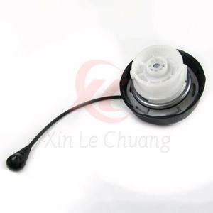 Pièces de rechange automobiles neuves Bouchon de remplissage de carburant automatique 52030277AB 52030377AB 5278632AG pour <span class=keywords><strong>Chrysler</strong></span> Dodge Journey Grand Cherokee Ram - Product Image 2