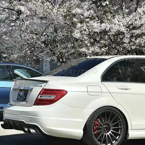 สปอยเลอร์หลังทรงสปอร์ตสำหรับตกแต่งภายนอกรถยนต์ Mercedes Benz W204 C class 4 ประตู ปี 2007-2014 รุ่น C180 C200 C220 C260 C300 - Product Image 4