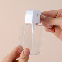Botella de Perfume de Plástico Personalizable de 35ml 45ml 50ml, Cuadrada, Vacía, con Pulverizador, Tapa Antiderrames y Llavero para Uso Diario