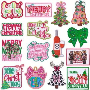 Patch brodé thermocollant motif sapin de Noël pour vêtements, sacs et décoration de jeans - Product Image 1