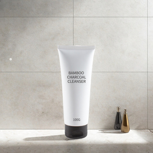 Crème Nettoyante Bio Personnalisée aux Herbes pour Hommes – Nettoyage en Profondeur et Éclaircissement – Vente en Gros - Product Image 3