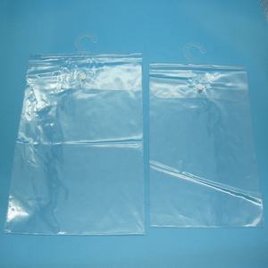 Tùy chỉnh <span class=keywords><strong>PE</strong></span> Poly nhựa treo móc đứng và thu nhỏ bao bì túi với nút cho hàng may mặc và vớ cho siêu thị sử dụng - Product Image 4