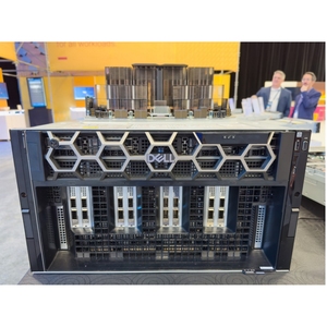 Servidor Dell PowerEdge XE9680 con 8 Ranuras para GPU para una Aceleración Extrema en Entrenamiento de IA/ML/DL - Product Image 6