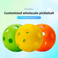 Balles de pickleball perforées multicolores en PE moulées par injection pour intérieur/extérieur, vente en gros Chine, commerce transfrontalier