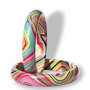 Colección de Diseñador Juli Kada, Juego de 3 Pares de Brazaletes de Laca Burada Hechos a Mano en Varios Colores, Accesorios de Moda Étnica para Mujer - Product Image 5