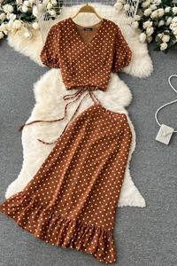 Zomer Casual 2-delig Set voor Dames: Cropped Top en Hoge Taille DOT Chiffon Rok, Kleding Groothandel - Product Image 6