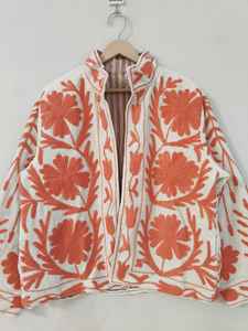Chaqueta Suzani de Terciopelo, Chaqueta Suzani Bordada a Mano, Chaqueta Suzani Bohemia para Mujer, Chaqueta con Nuevo Patrón de Bordado en Oferta - Product Image 2