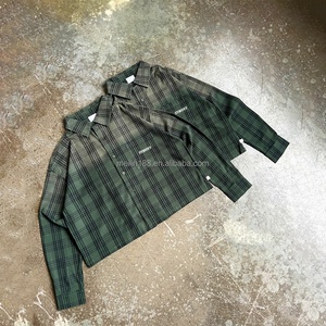 เสื้อเชิ้ตผ้าสักหลาดลายสก็อตวินเทจสั่งทำขายส่งสำหรับผู้ชาย ทรงโอเวอร์ไซส์ สีซีดจาง แขนยาว ทรงบ็อกซี่ ติดกระดุม - Product Image 1
