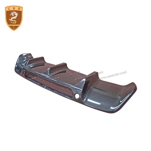 Pour <span class=keywords><strong>Aston</strong></span> <span class=keywords><strong>Martin</strong></span> <span class=keywords><strong>V8</strong></span> Vantage Spoiler de lèvre de diffuseur arrière en Fiber de carbone sèche - Product Image 2