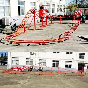 他の遊園地は裏庭のジェットコースターに乗ります遊園地は子供のための小さなジェットコースターに乗ります - Product Image 6