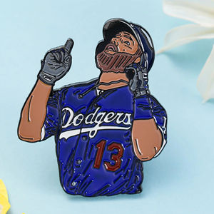 金メッキエナメルメダルラペルピンダイカティング天使バスケットボール選手クリスマス装飾金属彫刻絵画 - Product Image 4