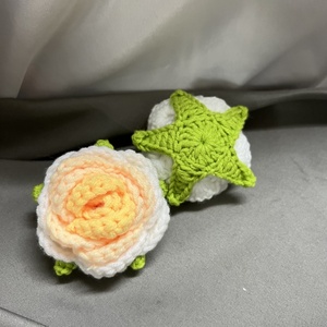 Fleurs tricotées personnalisées créatives, motifs de Noël, décorations artisanales au crochet pour la maison - Product Image 3