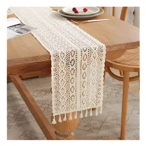 थोक देहाती शैली हस्तनिर्मित क्रोकेट टेबल फ्लैग मैक्रम सूती लिनन कलात्मक टेबल कपड़े तौलिया