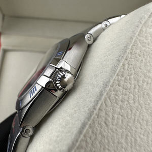 Elaborado con Gran Cuidado, este Reloj Clásico Está Diseñado para que Puedas Desempeñar tus Deberes Profesionales con Facilidad - Product Image 3