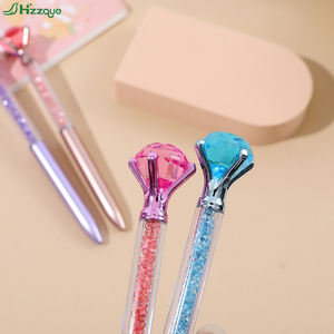 Penna a Sfera Promozionale con Inchiostro Nero, per Ufficio e Scuola, Regalo di Cancelleria, con Punta in Cristallo e Diamante, Corpo in Metallo e Plastica - Product Image 2