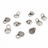 Crochet de traction orthodontique