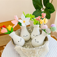 Peluche Tulipe Artificielle en Pot, Décoration d'Intérieur, Rembourrée en Coton PP Ultra Doux, Ornement de Bureau, Poupée Lys