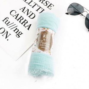 Vente en gros Nouvelle Écharpe Hijab en Polyester Plissé Uni Respirant et Protecteur Solaire pour Femme Musulmane Automne/Hiver - Product Image 2