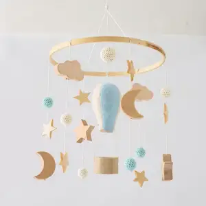 New Star Moon Musical Hot Air Balloon Bed Bell Felt Baby Crib Mobile Decoration With Wooden Frame Sleep Toy Hanging Toy