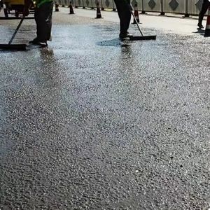 Matériau de jointoiement semi-rigide <span class=keywords><strong>anti</strong></span>-rut dédié au coulis de route résistant à l'ornière pour l'intersection de routes d'aéroports - Product Image 1