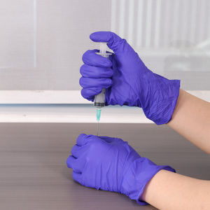 Purple Disposable Nitrile Gloves 6mil Thickness Touchscreen Sterile Silicone-free General Purpose - Product Image 3