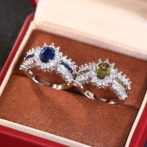 Anello con Design Ovale Floreale, Stile Elegante, Anello da Dito per Donne - Product Image 6