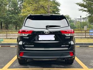 Espace pour sept, confort pour tous <span class=keywords><strong>Toyota</strong></span> Highlander : Conçu pour le voyage, conçu pour la famille - Product Image 6