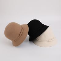 Topi Bucket Felt Wol Wanita Model Cloche Bulat Gaya Hepburn Vintage Retro Prancis untuk Musim Gugur dan Musim Dingin