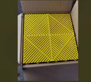 Carreaux de sol de <span class=keywords><strong>garage</strong></span> en caoutchouc PP Carreaux de sol de <span class=keywords><strong>garage</strong></span> avec logo personnalisé ne se décolore jamais - Product Image 5