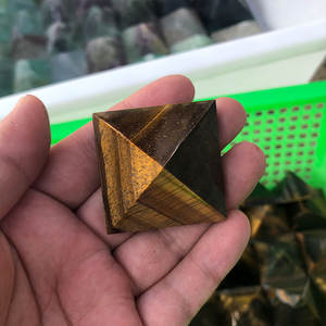 Pirâmide cristal natural de quartzo, todos os tipos de pirâmide canto - Product Image 3