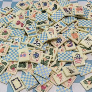 En stock: Fichas de Mahjong de viaje de lujo modernas de acrílico y melamina, edición Miss Out of Office, 160 fichas, logotipo personalizado, para 4 jugadores, lujo moderno. - Product Image 3