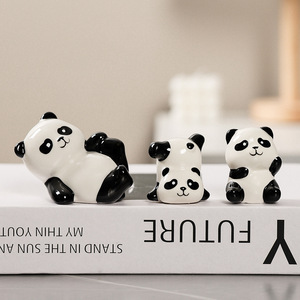 Juego de Adornos de Cerámica con Diseño de Panda de Dibujos Animados, Estilo Moderno y Minimalista para Sala de Estar o Escritorio - Product Image 4