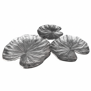 Bandejas y platos de exhibición grandes con diseño de hojas, precio al por mayor, bandejas de metal para servir platos, juegos de regalos, suministros para eventos, Decoración de mesa - Product Image 1