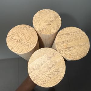 Escoba <span class=keywords><strong>Guike</strong></span> de 1.5 Metros con Mango Largo de Bambú y Cabezal de PP, Cerdas de Nailon Duraderas, Uso Doméstico, Tamaños Personalizables Disponibles, Hecho en Guangxi, China - Product Image 2