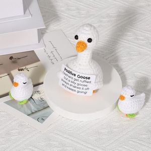 Nuevos Muñecos de Animales Tejidos a Crochet Hechos a Mano, Osos, Elefantes y Conejos, Decoración Navideña para Estanterías - Product Image 5