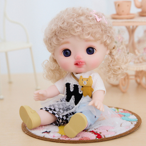 Las muñecas de 9 pulgadas vienen en una variedad de lindos estilos de muñecas para elegir, incluidas las muñecas de estilo femenino. - Product Image 3