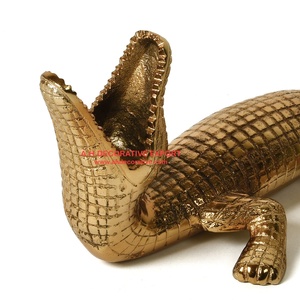 Metal Gold Plated crocodile Shape <b>Candle</b> <b>Holder</b> for Table Decoration Home Bedroom Decorative Handmade Luxury <b>Candle</b> <b>Holder</b> - Product Image 2