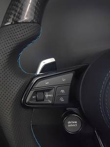 Volante de Fibra de Carbono con Franja Personalizada y Logotipo RS para <span class=keywords><strong>Audi</strong></span> A3/A4/<span class=keywords><strong>A5</strong></span>/A6/A7/S3/S4/S5/RS3/RS4/RS5/RS6/R8/Q5/Q7/A8, Material Personalizado - Product Image 5
