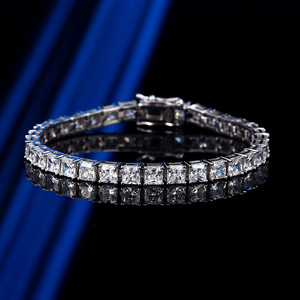Edle Schmuckstücke Prinzessschliff 4*4MM Kubisches Zirkonia Tennis-Kette S925 Silber Weißgold Plattiert Anlaufgeschütztes Armband für Damen 12/1 - Product Image 2