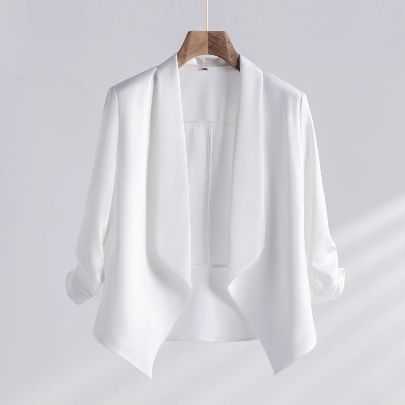 White suit without buttons